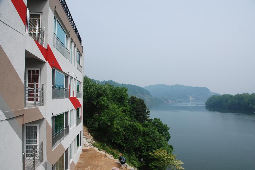 Moonlight Blue Pension Gapyeong Exteriér fotografie