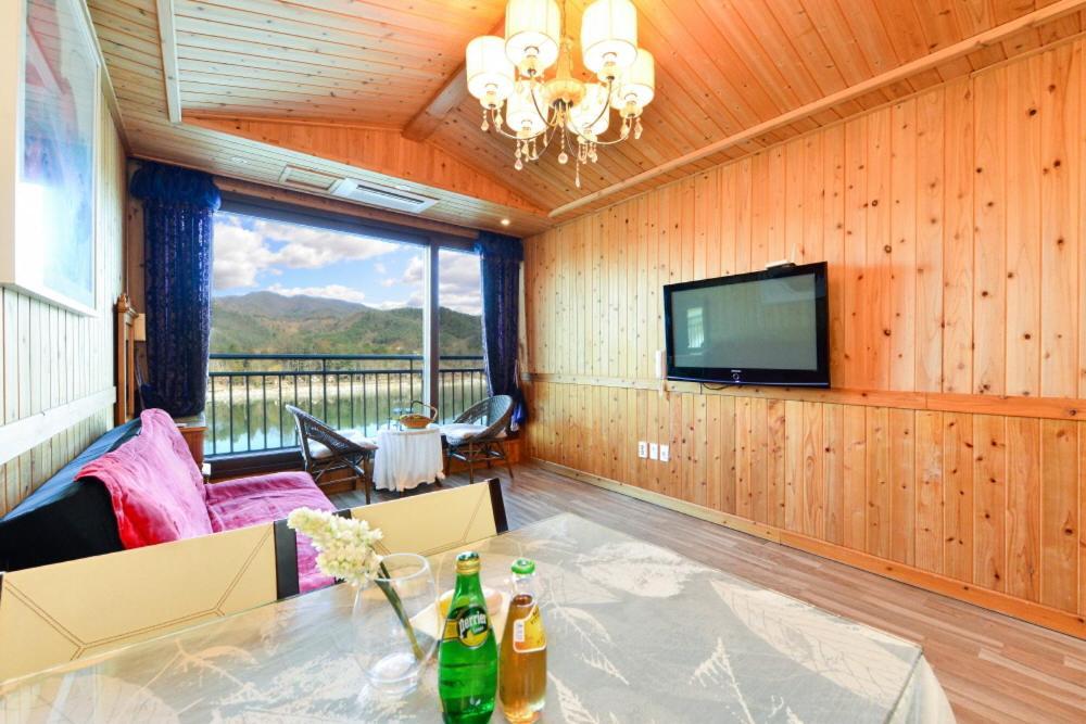 Moonlight Blue Pension Gapyeong Exteriér fotografie